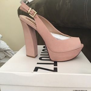 Schutz Heels Size 9